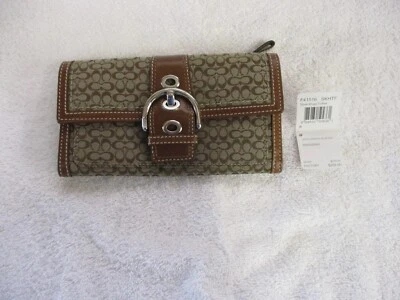 Cartera delgada COACH SOHO Mini Signature plateada/caqui/toffee F41516 nueva con etiquetas Foto 1 de 4