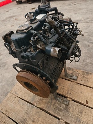 Used Kubota D902 3-cyl. Diesel Engine - Image 1 of 4