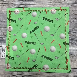 EDC HANK W/MICROFIBER BACK 8” - GOLF THEME CLUBS BALLS TEES GRASS HANDKERCHIEF - Foto 1 di 2