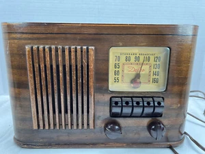 TUBE RADIO RARE DELCO Bakelite push button walnut standard Broadcast Pre WW2 - Picture 1 of 12