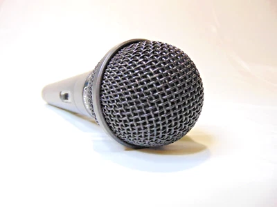 MICROPHONE V-TECH #VT-1030 DYNAMIC 600 OHM UNIDIRECTIONAL BLACK - Image 1 of 4