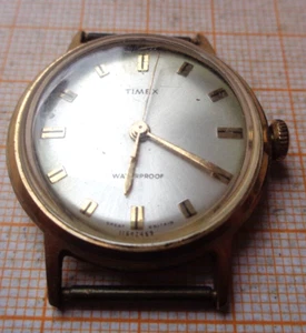 Vecchio orologio da polso carica manuale TIMEX movimento M 24 difettoso bilanciere OK MSB - Foto 1 di 3