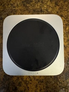 Apple Mac with Apple M2 Chip with 8-core CPU & 10-core GPU - Photo 1/3