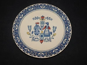 4 JOHNSON BROTHERS HEARTS & FLOWERS SALAD PLATES 8" - Picture 1 of 2