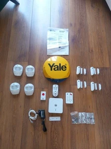 Yale SR 320 - Smart Home Alarm + Extras - Pir Camera - Panic Button - Remote. - Picture 1 of 14