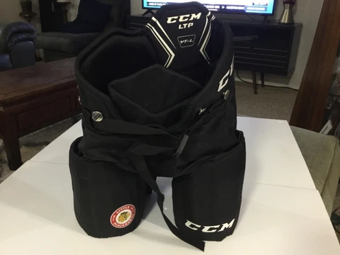Chicago Blackhawks Little Blackhawks Ice Hockey CCM LTP Pants Pads SZ Youth L Cover
