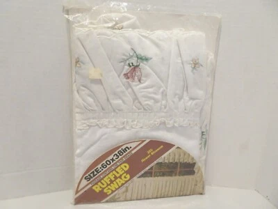 Botín con volantes flor vintage nuevo de lote antiguo kmart 60"x38" contiene un par Foto 1 de 4