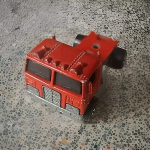 Camión diecast vintage Hot Wheels rojo cabina sobre caja 1979 - Imagen 1 de 3
