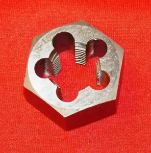 Tuerca troquelada hexagonal de rosca hexagonal 3/8"" -18 NPT 11/16"" CS A1 417-02418 - Imagen 1 de 5