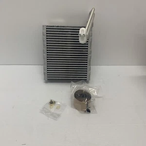 Genuine Volvo Evaporator 31436487 - Picture 1 of 6