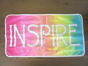 CYNTHIA ROWLEY TIE-DYE REGENBOGEN "INSPIRE" KISSENBEZUG 14 X 27" ~ NEU - Bild 1 von 7