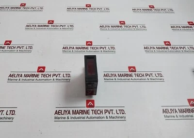 Omron E3JM-R4M4-G Photoelectric Sensor 24 TO 240VAC 30VDC 3A 22719M - Image 1 of 4