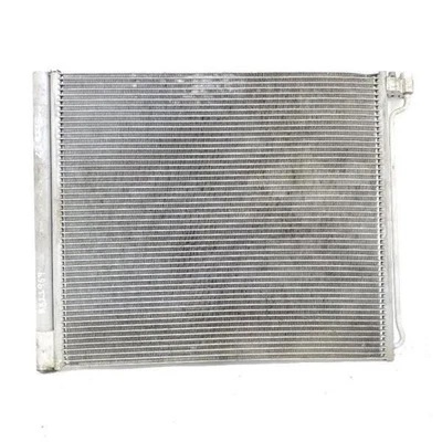 Condensador de aire acondicionado 4,4 L AWD R9277 OEM 2011 2012 2013 2014 2015 2016 2017 2018 BMW X5 Foto 1 de 4