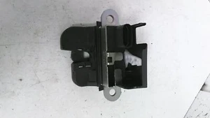 TRUNK LID LOCK Volkswagen Polo V (6R) Hatchback 1.2 12V (CGPB) 2009 6R0827505A - Foto 1 di 2