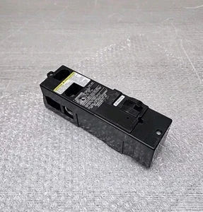 Siemens QS2125H Plug On Circuit Breaker 125A 2P 120/240V 1PH QSH ( USED ) - Picture 1 of 11