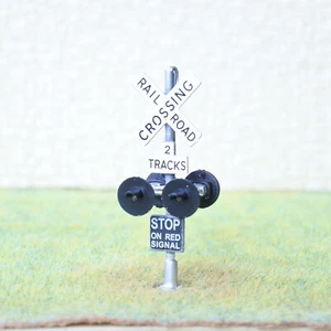 1 x HO scale railroad crossing signals 2 tracks sign LED made 4 target face #SL - Picture 1 of 4