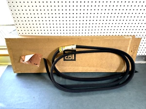 GM OEM NOS 25699283 Front RH Door Weatherstrip Lower 1993-2002 Cadillac Eldorado - Foto 1 di 4