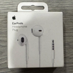 Apple EarPods Headphone Plug 3.5mm MWU53AM/A - Picture 1 of 3