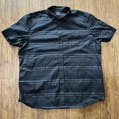Oakley Mens XXL Black Regular Fit Short Sleeve Button Down Shirt - Image 1 of 4
