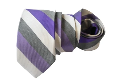 CORBATA HOMBRE EXPRESS MORADA/RAYAS ANCHO: 2,75" LARGO: 60" Foto 1 de 3