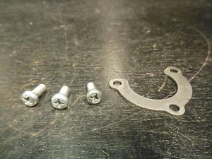 1982 KAWASAKI KDX80 KDX 80 TRANSMISSION BRACKET (CLUTCH SIDE) - Picture 1 of 3