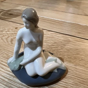 Vintage Royal Copenhagen Porzellan Kleine Meerjungfrau auf Felsen Figur Edvard Eriksen - Bild 1 von 12