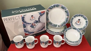 Vajilla Oneida Frosty Friends 2003 vintage 2 juegos/32 piezas nueva en caja - Imagen 1 de 19