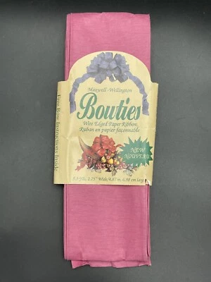 Maxwell Wellington Bowties 粉色丝边纸丝带 2.75 x 3 码 — 第 1/2 张图片