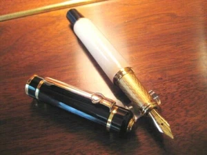 Collectable Imperial Black Fountain Pen with white Jade body - Picture 1 of 10