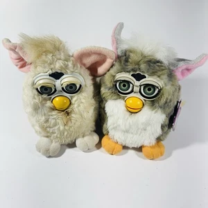 Vintage Tiger 1998 Furby Spielzeug Schneeball braune Augen weiß Modell 70-800 UNGETESTET!!! - Bild 1 von 6