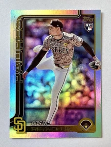 Sean Reynolds 2025 Topps Series 1 - #246 Rainbow Foil (RC) Padres - Picture 1 of 2