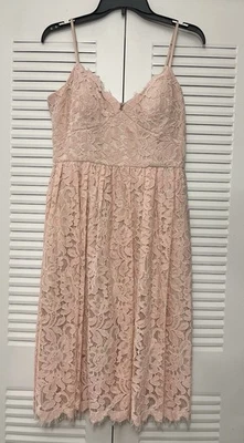 Vestido para mujer Eliza J floral de encaje con correa de espagueti forrado mini talla 8 Foto 1 de 4