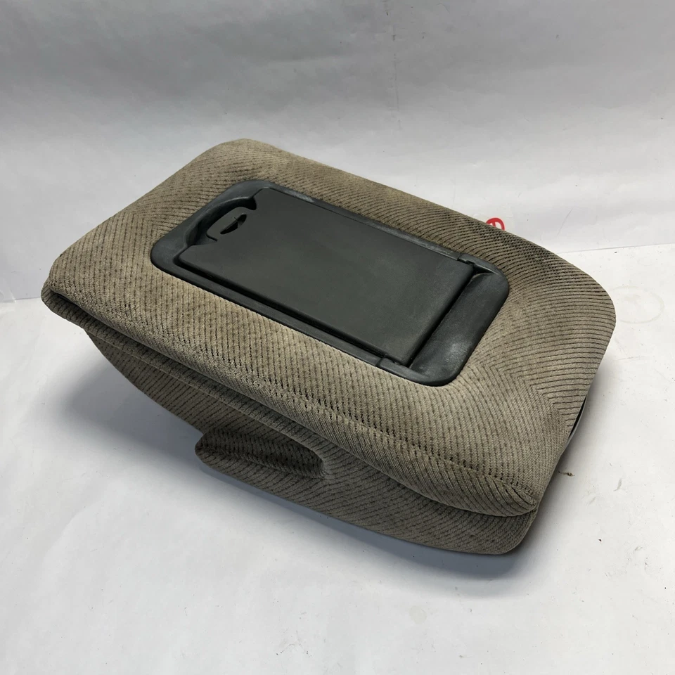 95-98 CHEVY SILVERADO GMC SIERRA CK 1500 CENTER CONSOLE JUMP SEAT ARMREST 2 - Image 1 of 4