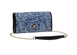 NWT Lilly Pulitzer Benton Clutch Purse In Twisted Up Collection - Picture 1 of 4