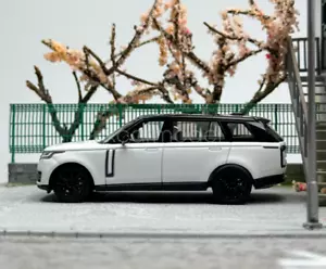LCD 1:64 Scale White 2022 Range Rover Luxury SUV Sportwagen Modell Diecast Metal - Bild 1 von 6