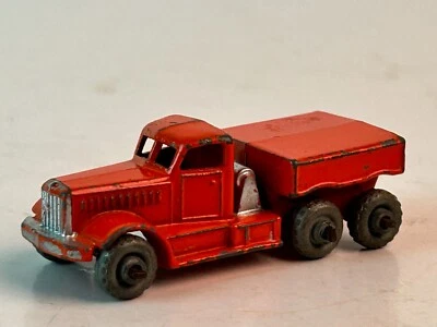 Matchbox Gray Wheel No. 15 Diamond T Prime Mover Truck, Orange - Image 1 of 4