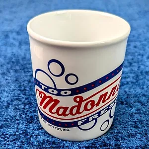 MADONNA DROWNED WORLD TOUR UK DEMASIADO FRESCO TAZA NIÑO JUGUETE 2001 - Imagen 1 de 6