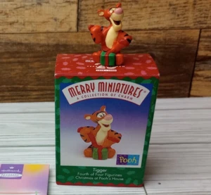Hallmark Merry Miniatures Tigger Christmas At Pooh's House 1999  - Bild 1 von 13