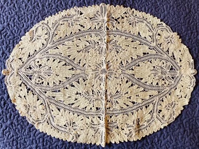 Napperon ovale ancien en dentelle, Époque début XIXe, Dim. 40 cm x 30 cm, TBE - Photo 1/4