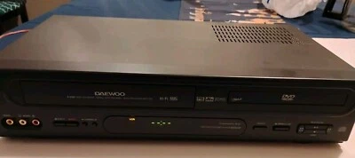 Reproductor de DVD y reproductor VHS VCR de 6 cabezales Daewoo DV6T834N - Sin control remoto / PROBADO FUNCIONANDO Foto 1 de 3