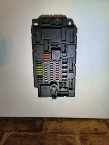 2010 Mini R56 1.6 Petrol Fuse Board/Box 519398093 - Picture 1 of 8