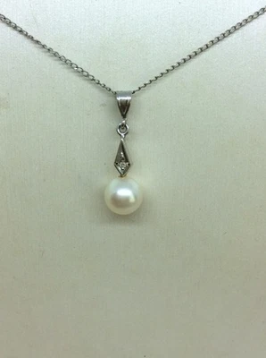 14K White Gold- 6mm Ayoka Culture Pearl Pendant with Melee Diamond in Bale - Image 1 of 3