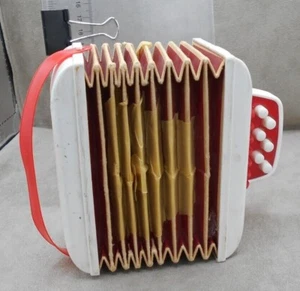Vintage PROLL-O-TONE JUNIOR ACCORDION Working Newark, NJ USA Proll Toy - Picture 1 of 7