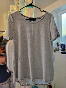 Wet Seal Black And White Coming Over Distress Stripe Top New Sz M - Picture 1 of 5