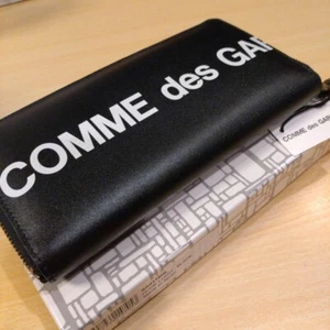 COMME DES GARCONS Cartera Larga de Cuero Logo Negra Para Hombre Mujer De Japón - Imagen 1 de 6