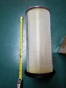 New Air Filter Wix 42137 Old # 542137 Fits Renault Trucks and Joy Compressors - Picture 1 of 2