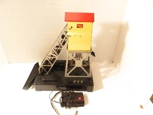 LIONEL TRAINS POST-WAR #97 OPERATING COAL LOADER ACCESSORY- 0/027- FAIR- H1W - Picture 1 of 6