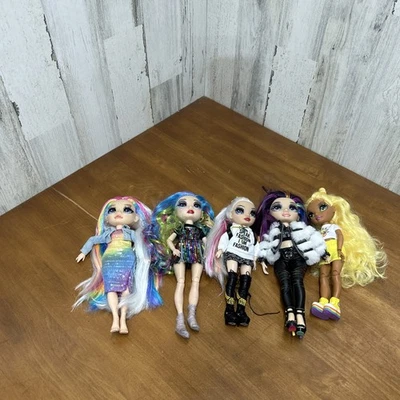 Rainbow, High Doll Lot 5 Dolls - Image 1 of 4