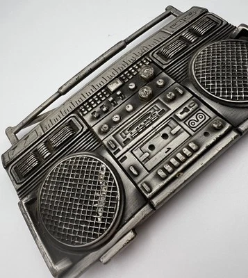 Famous Stars & Straps Boom Box Cassette Cinta Cinturón Hebilla Travis Barker Blink 182 Foto 1 de 4