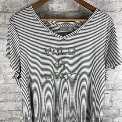 New Chicos Zenergy Wild at Heart V-Neck Popover Knit Top Tee Vetiver Size 3 XL - Image 1 of 4